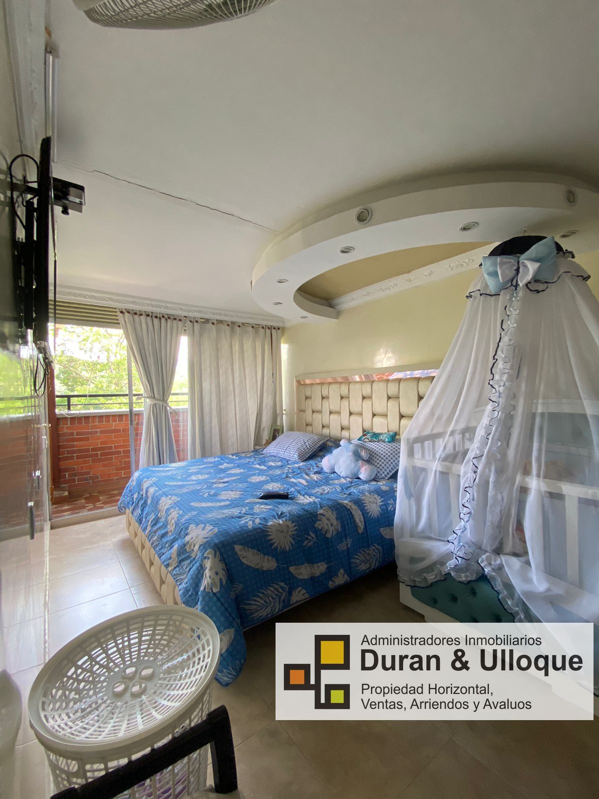 1ae17e83-de29-43c8-8876-c954fe7e2e84