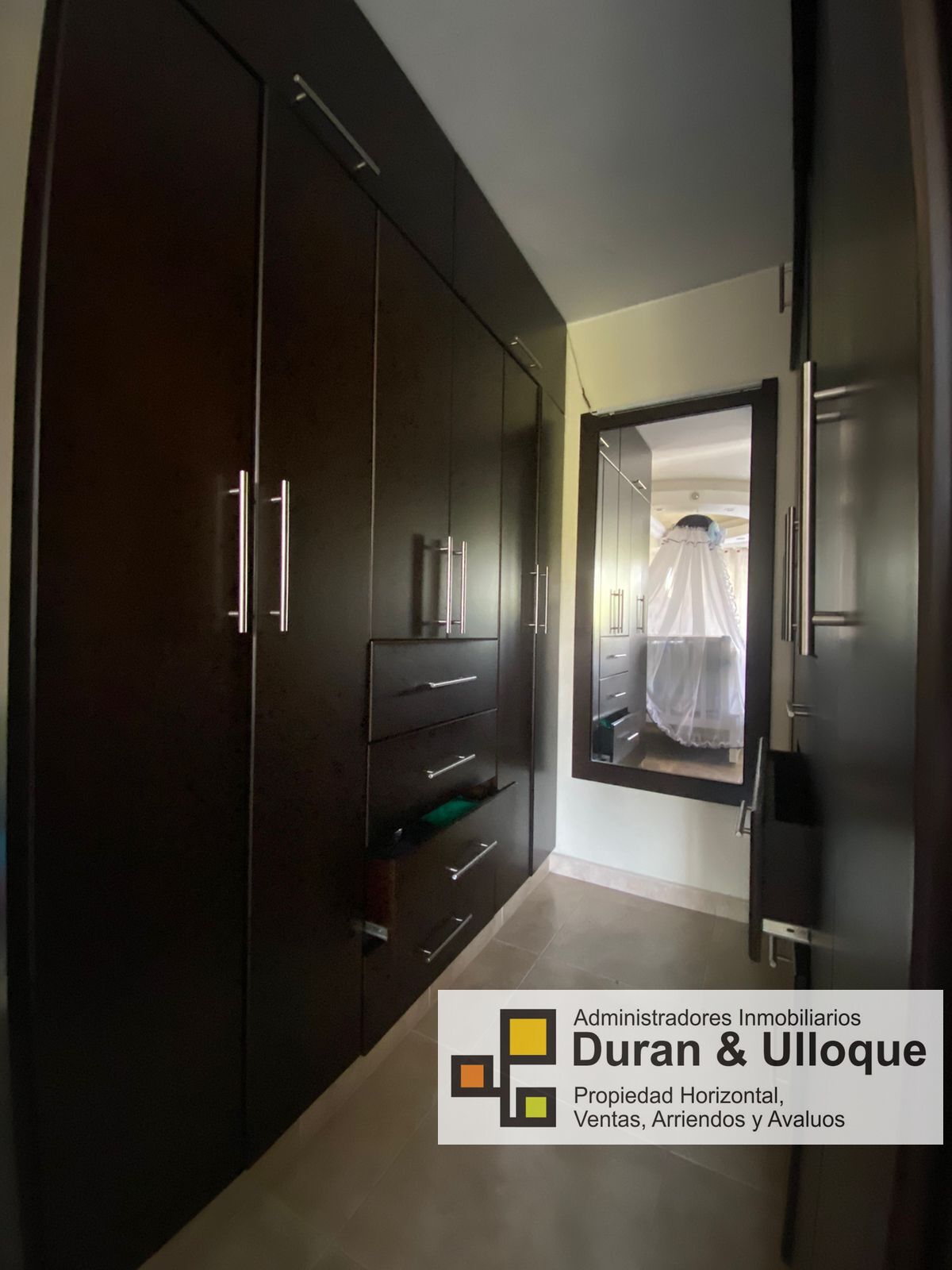 983d9377-6a5e-4f4f-b55d-95af955c23fc