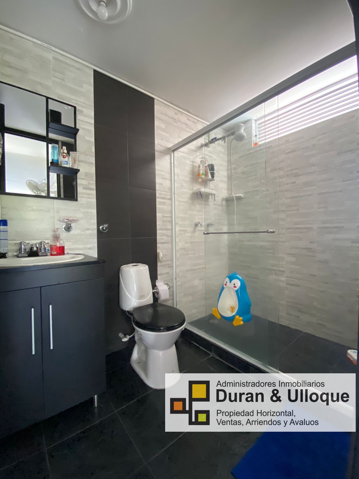 eafc3279-fade-4ac3-8abf-284f73579ca1